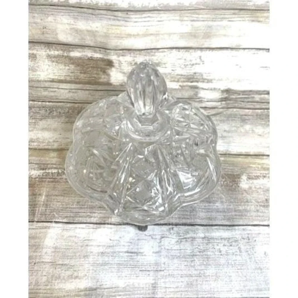 Vintage Crystal Lidded Candy Dish With Footed‎ Base